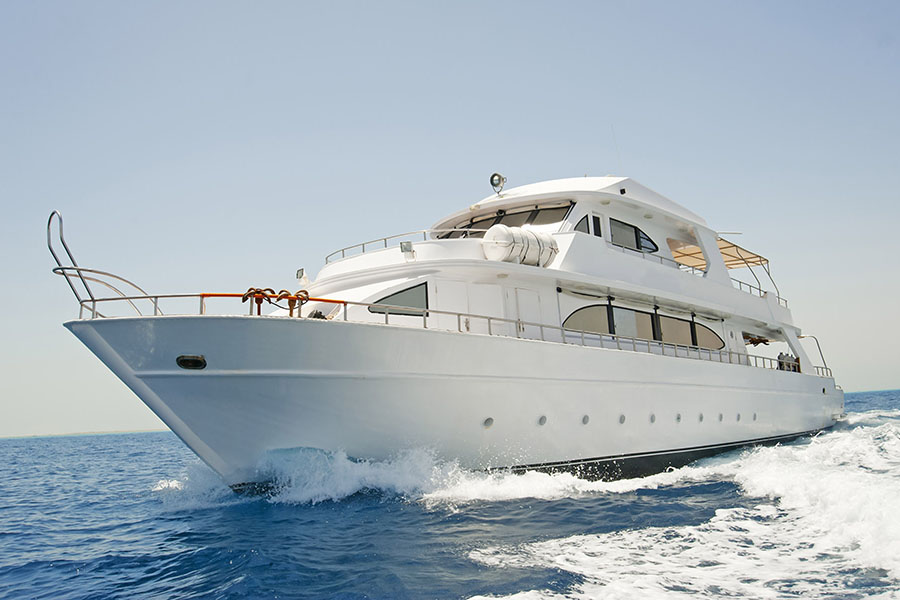 yacht1